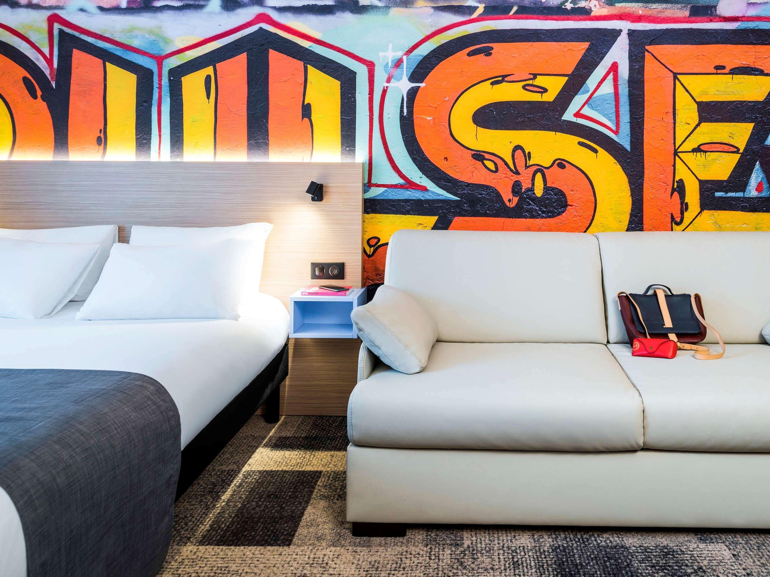 Ibis Styles Clamart Gare Grand Paris Extérieur photo